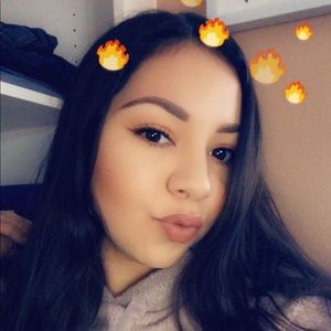 Meet your Posher, Crystle